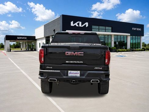 Used 2023 GMC Sierra 1500 AT4 w/ Technology Package AWD/4WD image 6
