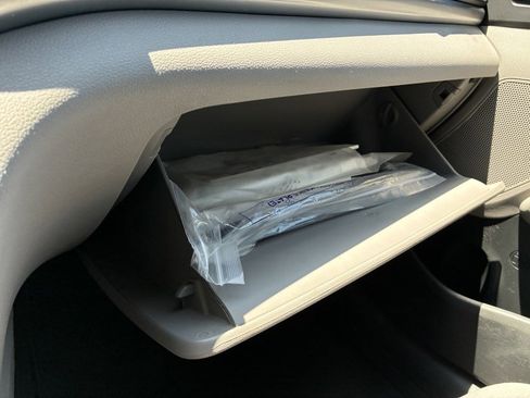 Used 2019 Hyundai Elantra Value Edition FWD image 13