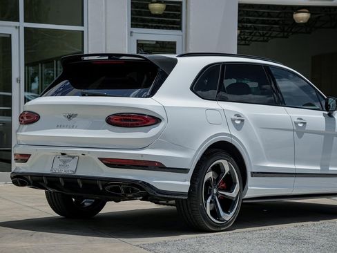 New 2025 Bentley Bentayga AWD/4WD image 11