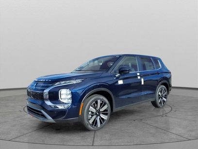 New 2025 Mitsubishi Outlander SE