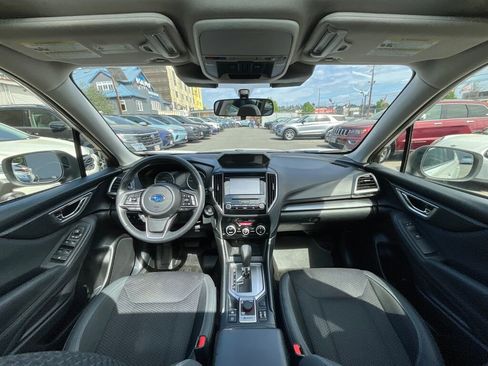 Certified 2022 Subaru Forester Premium AWD/4WD image 16