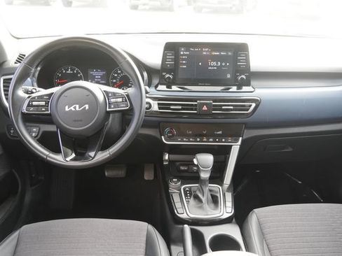 Used 2023 Kia Seltos S FWD image 14