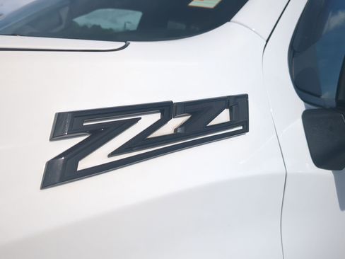 Used 2022 Chevrolet Silverado 1500 RST w/ Z71 Off-Road Package image 30