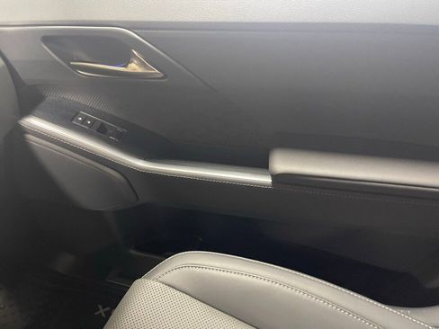 Used 2025 Lexus GX 550 w/ Accessory Package (2T) image 26