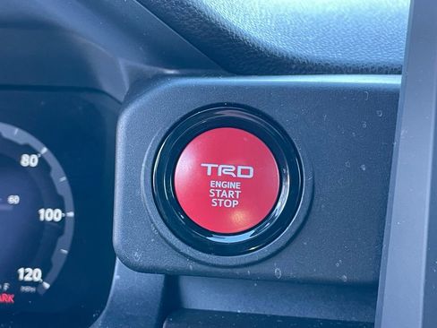 Used 2024 Toyota Tacoma TRD Off-Road image 17