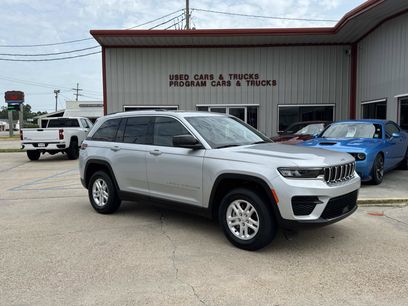 Used 2024 Jeep Grand Cherokee Laredo