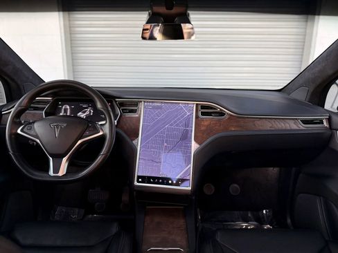 Used 2017 Tesla Model X 100D AWD/4WD image 10