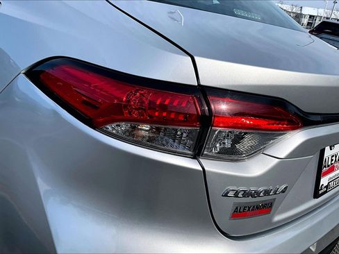 Used 2024 Toyota Corolla LE image 27