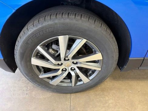 Used 2024 Chevrolet Equinox LT AWD/4WD image 9