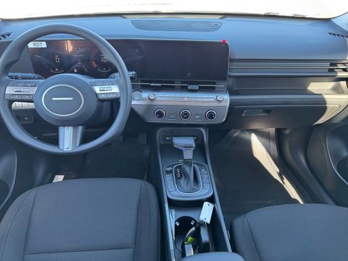 New 2026 Hyundai Kona SE image 10