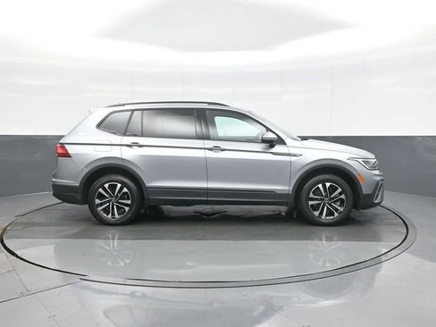 Used 2022 Volkswagen Tiguan S image 8