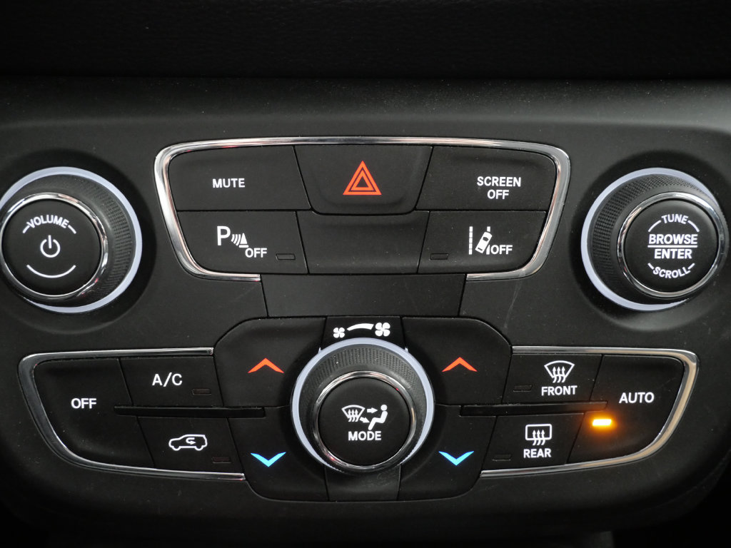Used 2021 Jeep Compass Limited AWD/4WD image 19