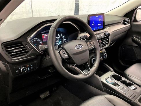 Used 2022 Ford Escape SEL image 12