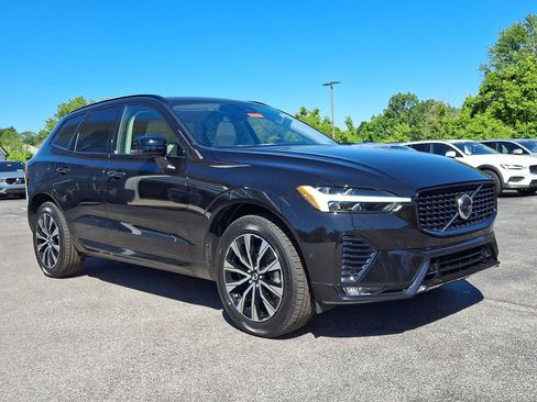 Certified 2024 Volvo XC60 B5 Plus AWD/4WD image 1