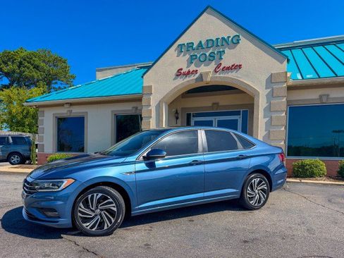 Used 2020 Volkswagen Jetta SEL Premium FWD image 3
