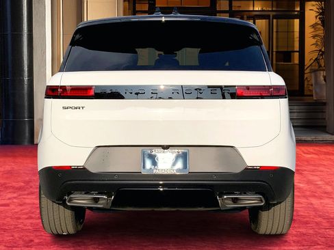 New 2026 Land Rover Range Rover Sport SE AWD/4WD image 4
