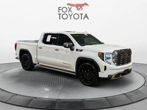 Used 2023 GMC Sierra 1500 Denali w/ Denali Reserve Package AWD/4WD image 8