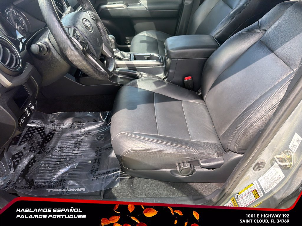 Used 2017 Toyota Tacoma TRD Sport w/ Tow Package RWD image 15