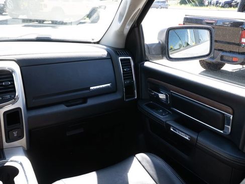 Used 2018 RAM 1500 Laramie w/ Convenience Group AWD/4WD image 11