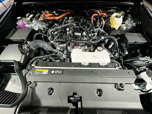 Used 2025 Toyota 4Runner Limited image 38