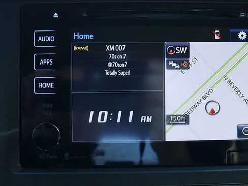 Used 2017 Toyota Sienna SE Premium image 54