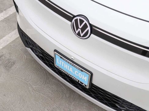 Used 2023 Volkswagen ID.4 Pro S Plus AWD/4WD image 8