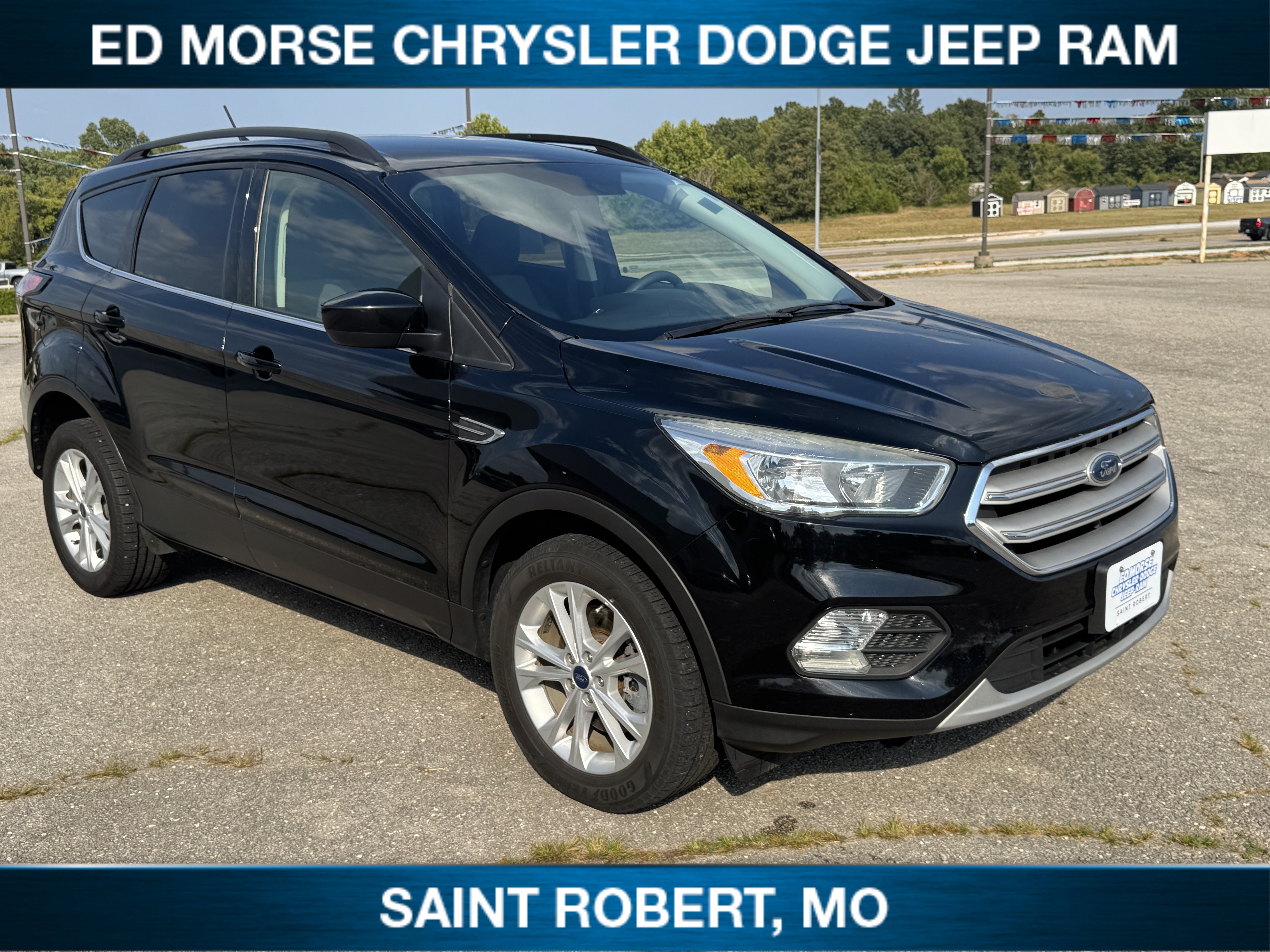 Used 2018 Ford Escape SE w/ SE Sync 3 Package AWD/4WD image 1