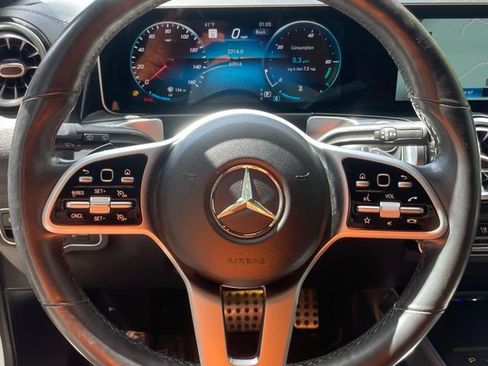 Used 2021 Mercedes-Benz GLB 250 4MATIC w/ AMG Line image 21