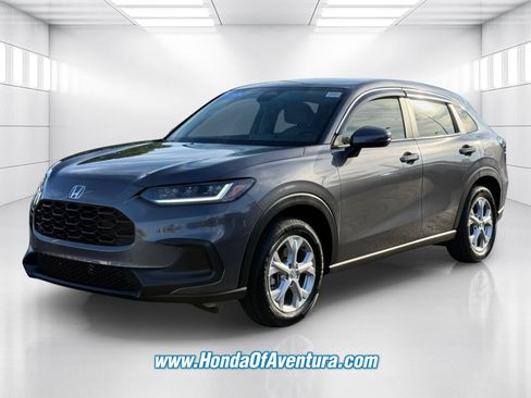 Certified 2024 Honda HR-V LX image 3