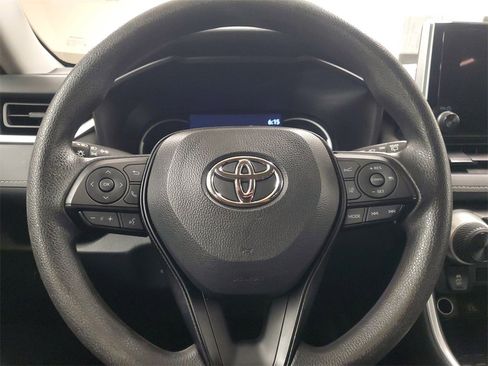 Used 2023 Toyota RAV4 LE image 19