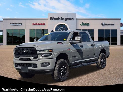 Used 2026 RAM 2500 Big Horn AWD/4WD image 1