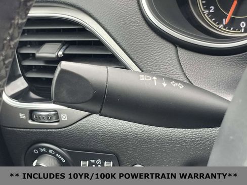 Used 2022 Jeep Cherokee Limited image 21