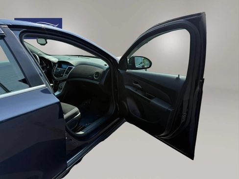 Used 2014 Chevrolet Cruze LT FWD image 25
