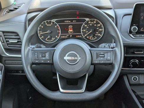 Used 2023 Nissan Rogue S image 7