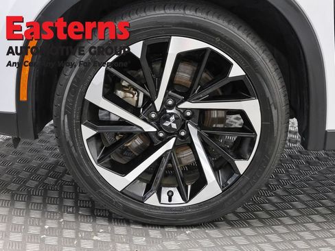 Used 2024 Mitsubishi Outlander SE AWD/4WD image 31
