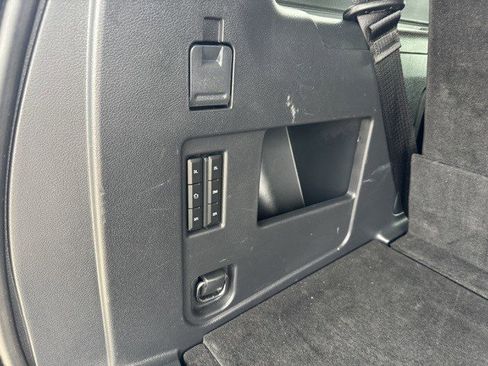 Used 2024 Ford Expedition XLT image 30