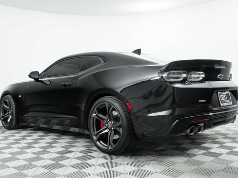 Used 2022 Chevrolet Camaro SS RWD image 5