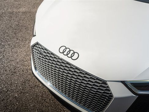 Used 2017 Audi R8 V10 AWD/4WD image 98