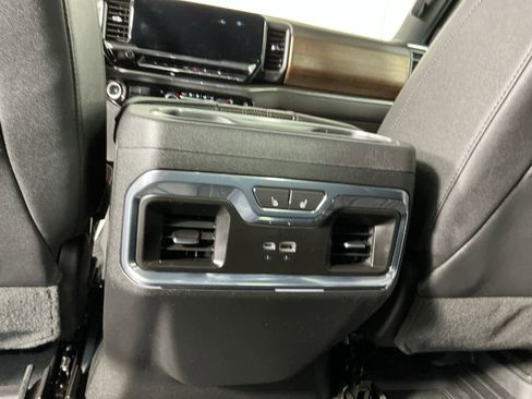Used 2023 Chevrolet Silverado 1500 High Country w/ High Country Premium Package image 18