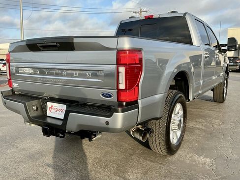 Used 2022 Ford F250 Platinum w/ FX4 Off-Road Package image 18