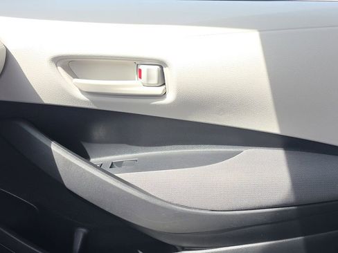 Used 2024 Toyota Corolla LE FWD image 13