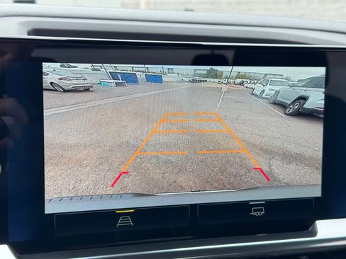 Used 2025 Chevrolet Silverado 1500 LT image 21