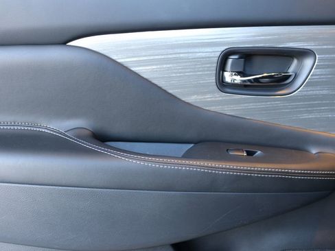 Used 2018 Nissan Murano SL image 21