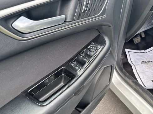 Used 2016 Ford Edge SEL AWD/4WD image 11