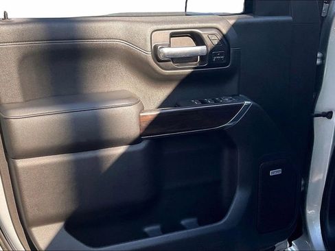 Used 2019 GMC Sierra 1500 SLT w/ SLT Premium Plus Package AWD/4WD image 23
