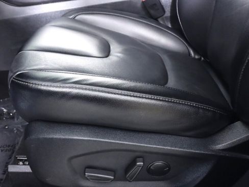 Used 2022 Ford Edge Titanium image 28