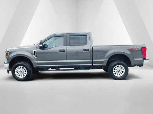 Used 2019 Ford F250 XL w/ STX Appearance Package AWD/4WD image 4