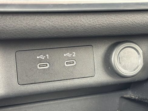 Certified 2025 Nissan Rogue SV AWD/4WD image 6