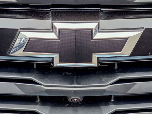Used 2026 Chevrolet Colorado Z71 w/ Technology Package AWD/4WD image 3
