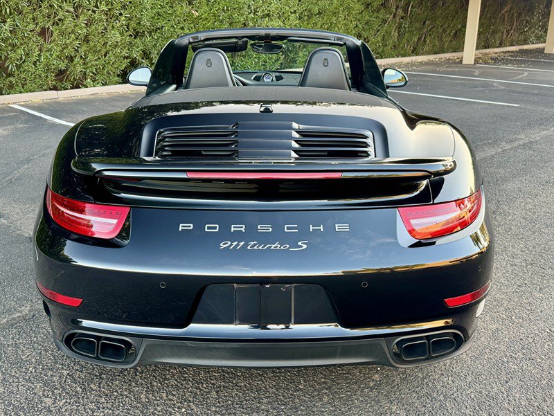 Used 2015 Porsche 911 Turbo S w/ High-end Infotainment Package AWD/4WD image 15